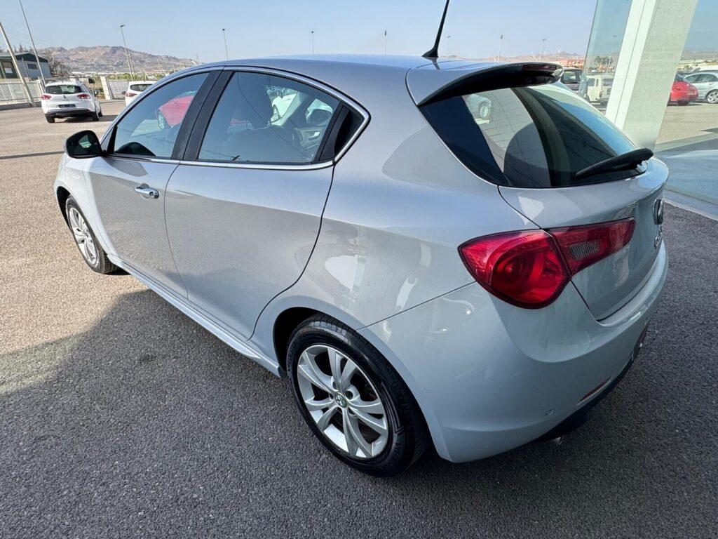 Alfa Romeo Giulietta 1.6 JTDm-2 105 CV Progression