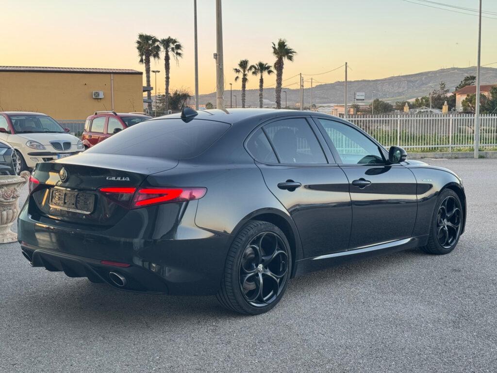 Alfa Romeo Giulia 2.2 Turbodiesel 210 CV AT8 AWD Q4 Veloce