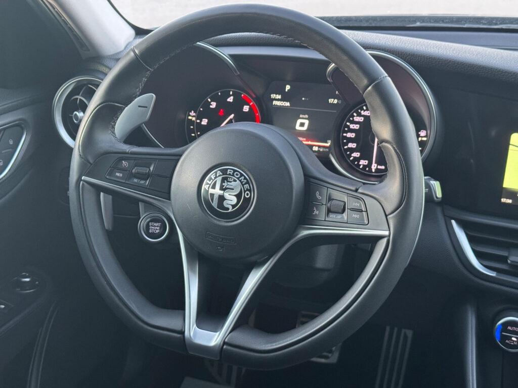 Alfa Romeo Giulia 2.2 Turbodiesel 210 CV AT8 AWD Q4 Veloce